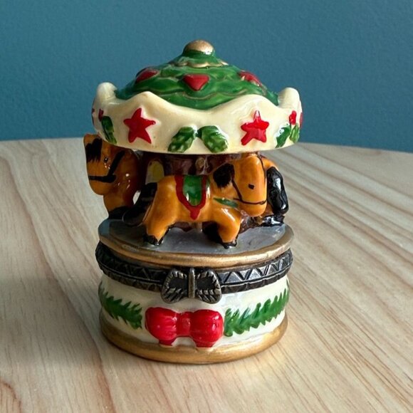 Vintage Ceramic Christmas Carousel Horse Trinket Box Ornament Small - Picture 1 of 10